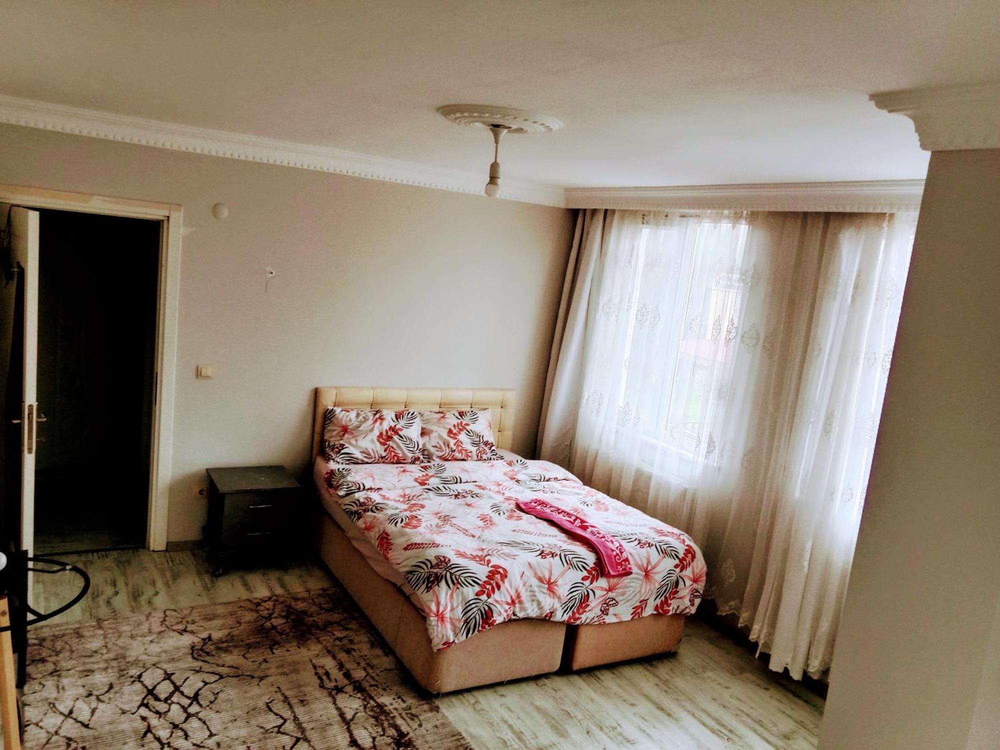 Ahmet Teacher Hotel,6 Minutes From The Airport Arnavutkoy Bagian luar foto