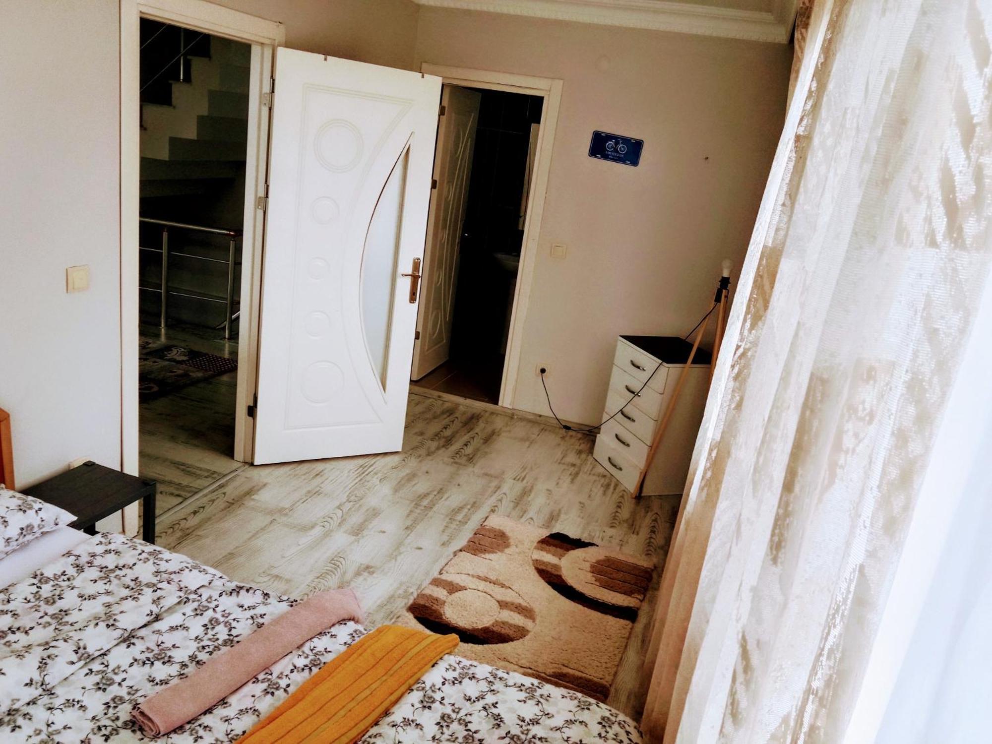 Ahmet Teacher Hotel,6 Minutes From The Airport Arnavutkoy Bagian luar foto
