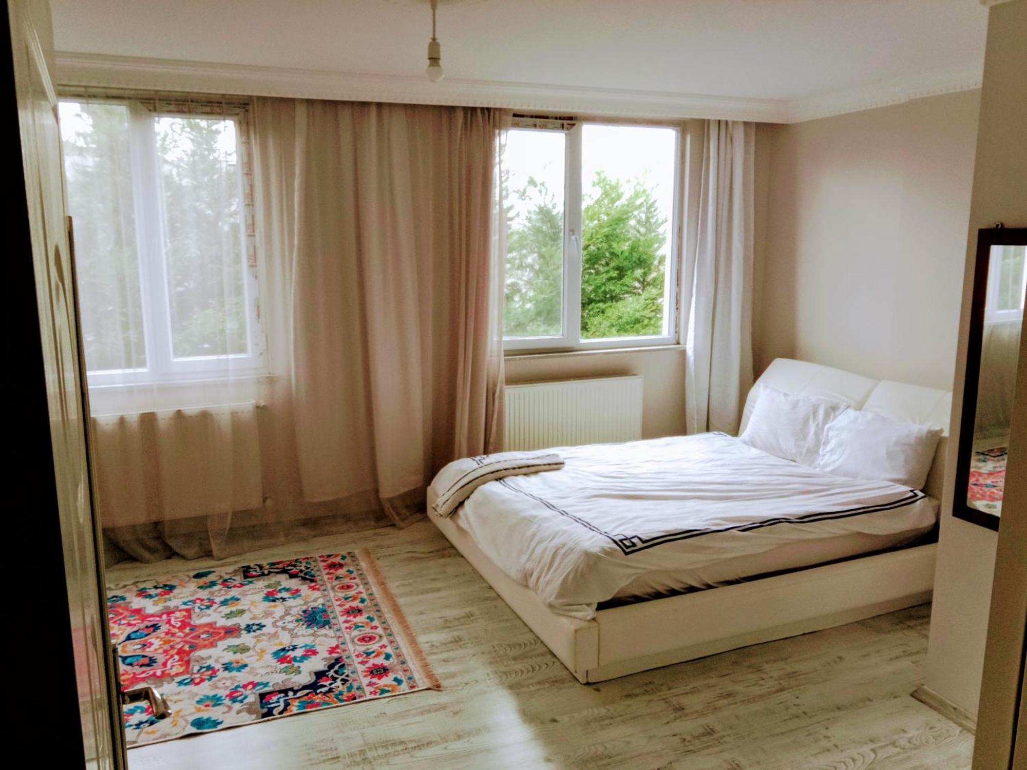 Ahmet Teacher Hotel,6 Minutes From The Airport Arnavutkoy Bagian luar foto