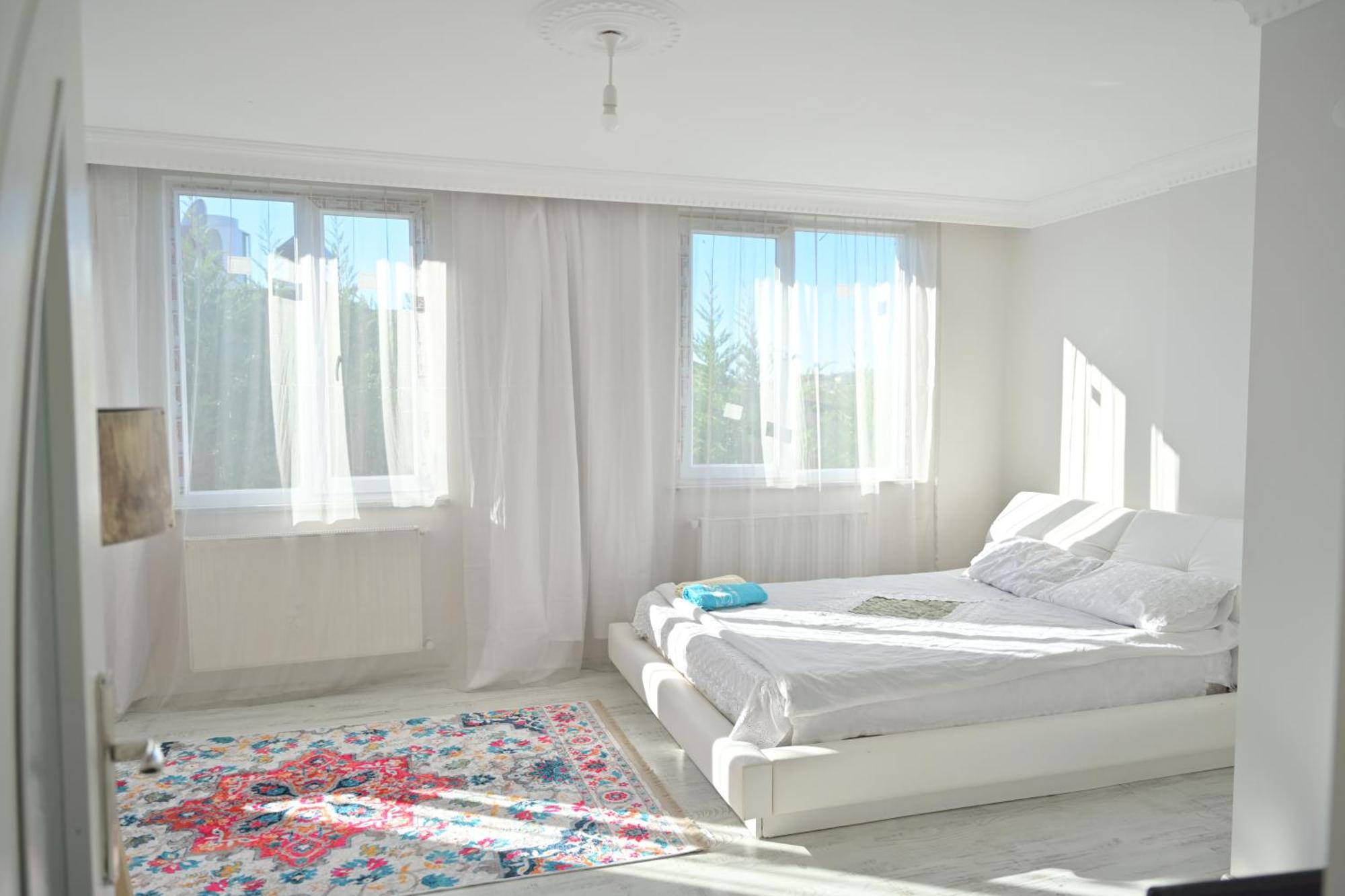 Ahmet Teacher Hotel,6 Minutes From The Airport Arnavutkoy Bagian luar foto